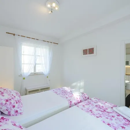 Sb No 3 Apartmán *
